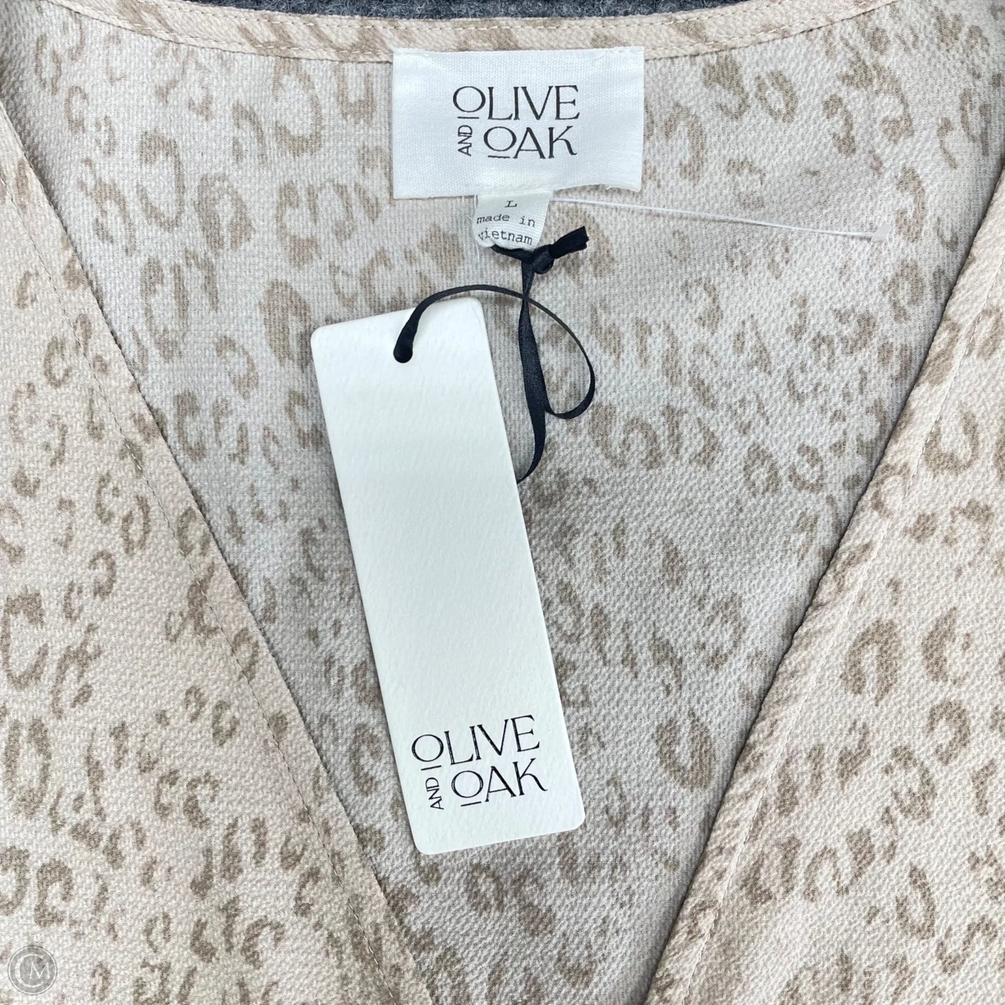Top Sleeveless By Olive And Oak In Tan, Size: L