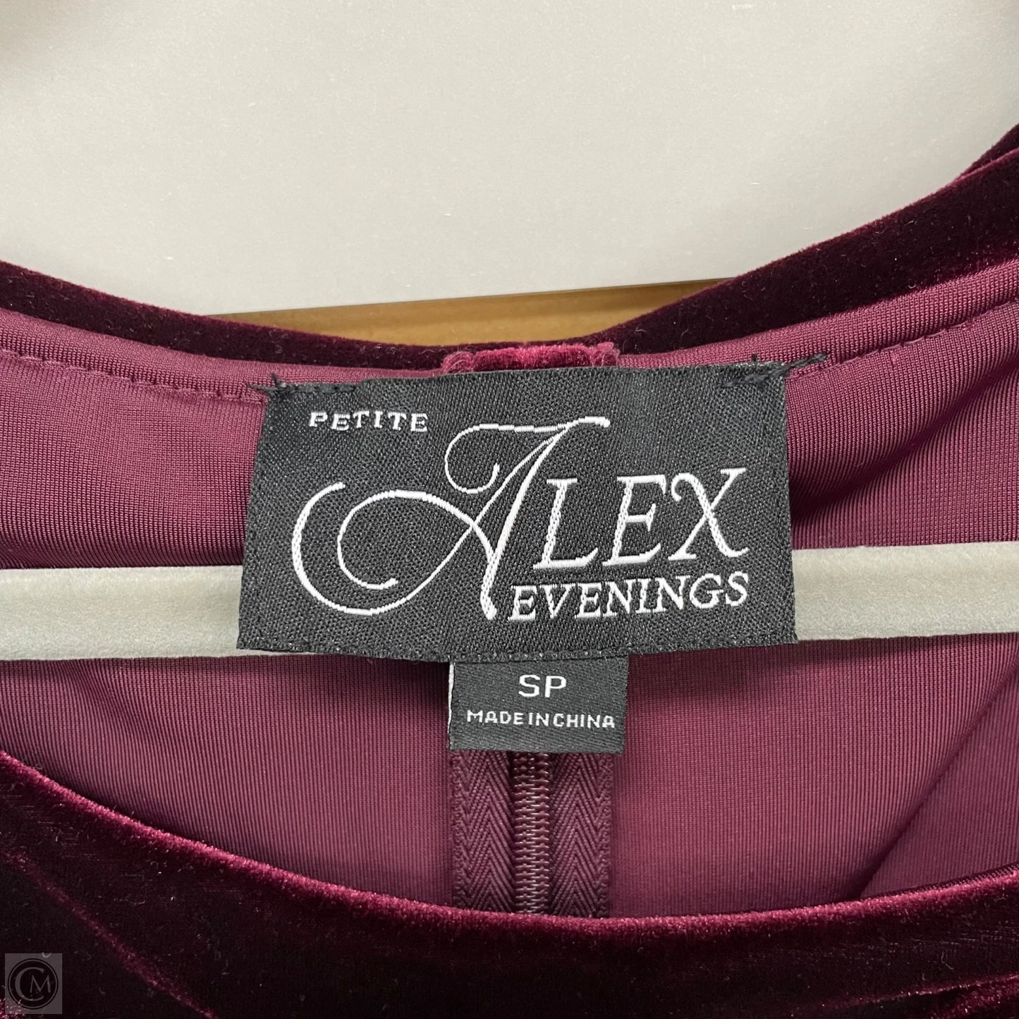 Blouse Long Sleeve By Alex Evenings In Maroon, Size: S