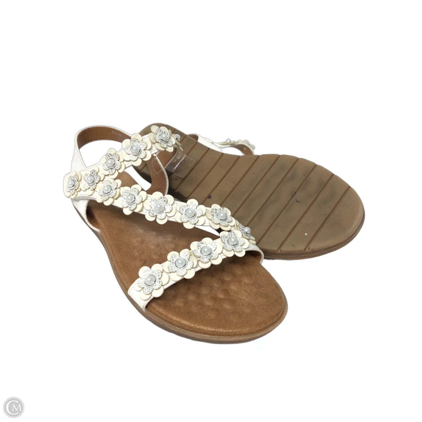 Sandals Flats By Spring Step In White, Size: 5.5