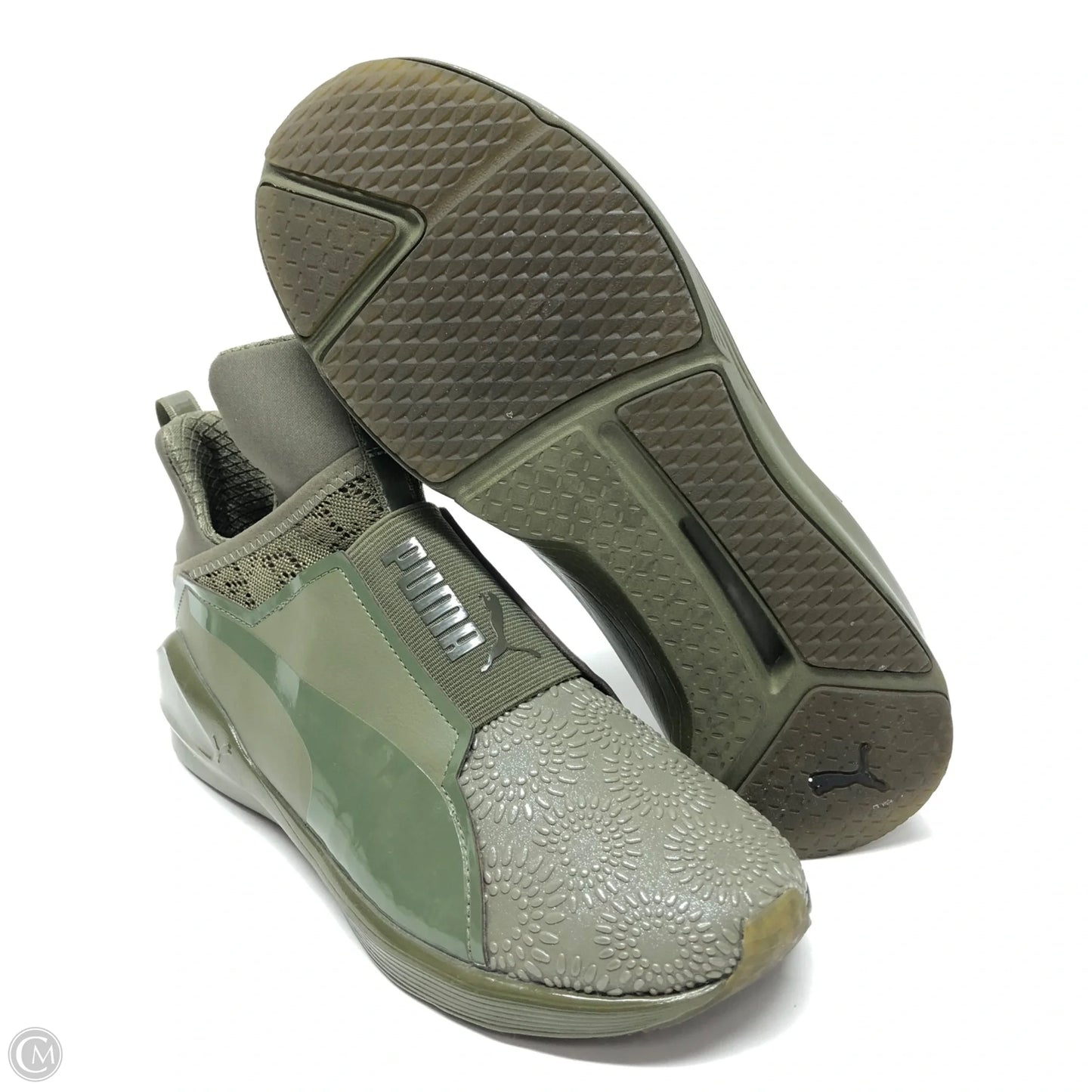 Shoes Sneakers By Puma In Green, Size: 9