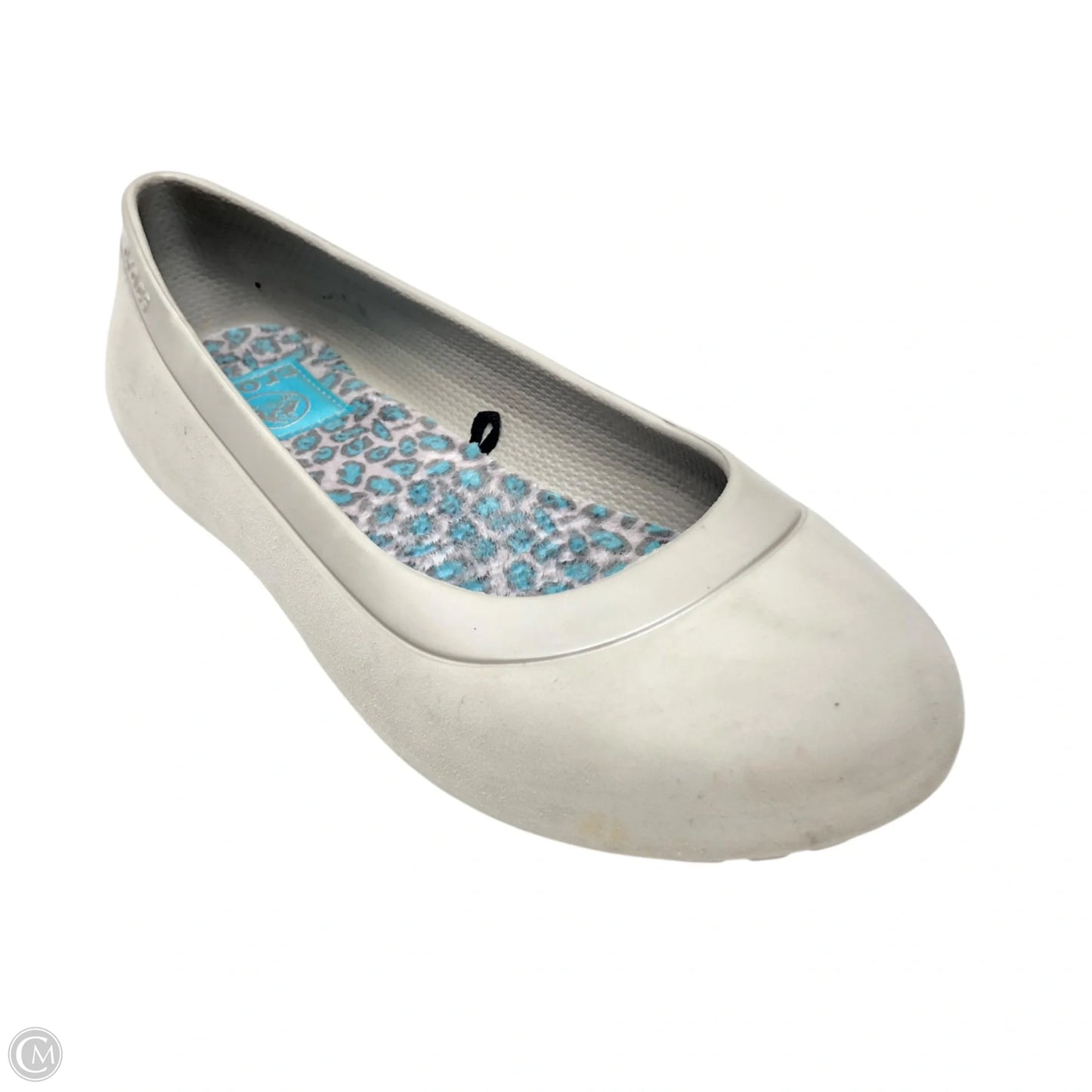 Shoes Flats By Crocs In Grey, Size: 6