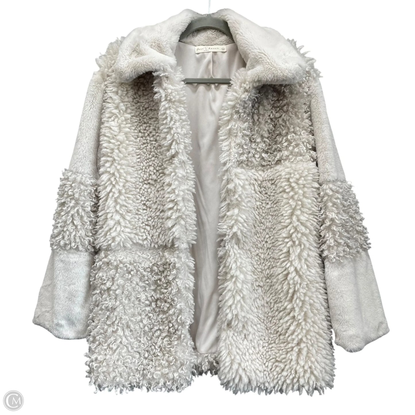 Jacket Faux Fur & Sherpa By Clothes Mentor In White, Size: S