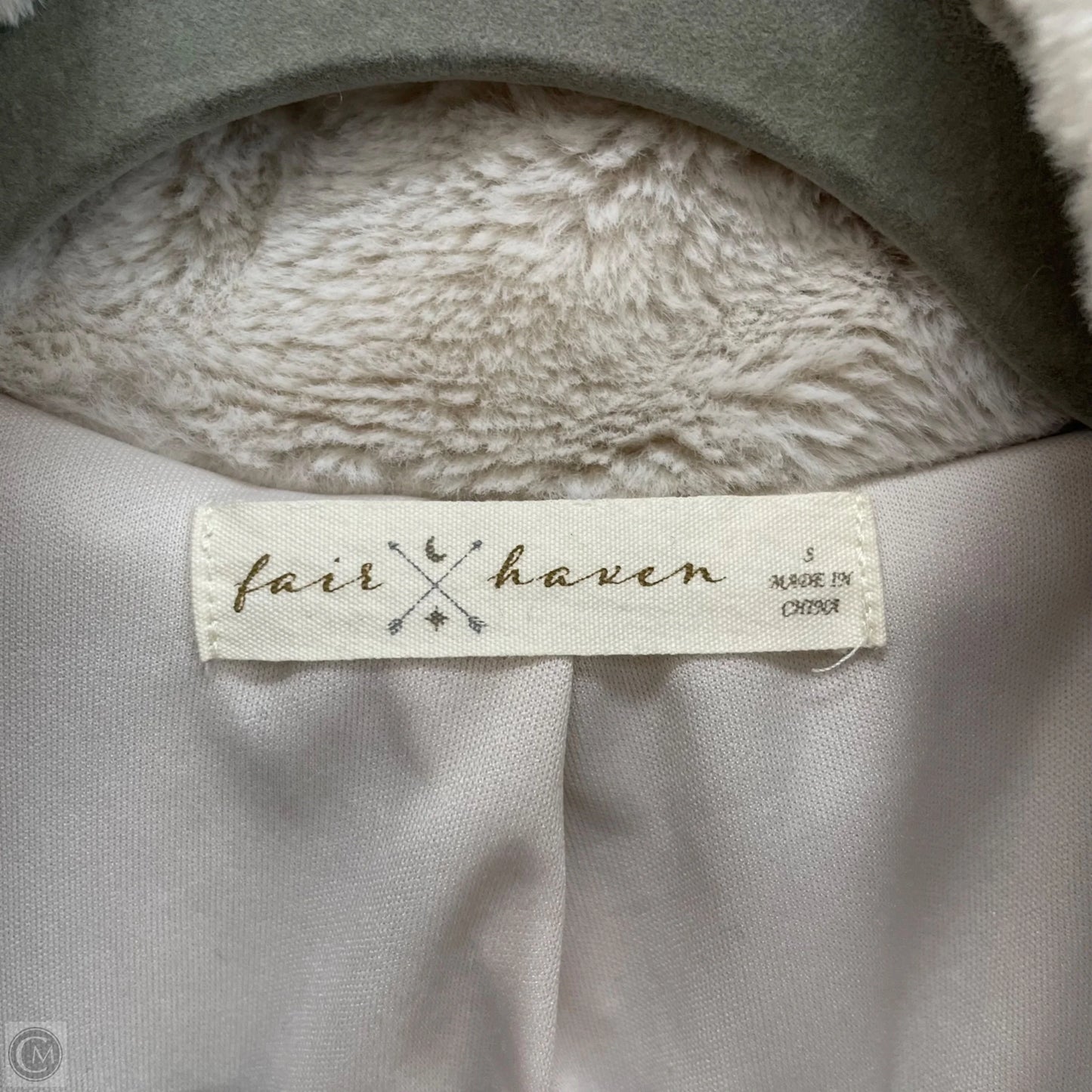 Jacket Faux Fur & Sherpa By Clothes Mentor In White, Size: S