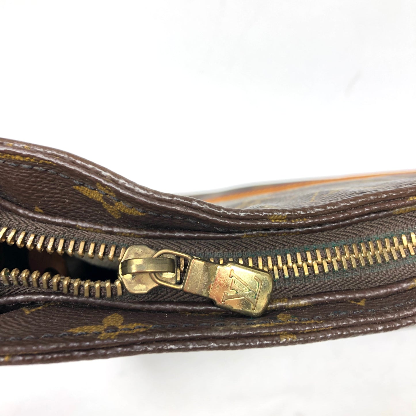 Handbag Luxury Designer By Louis Vuitton, Size: Large