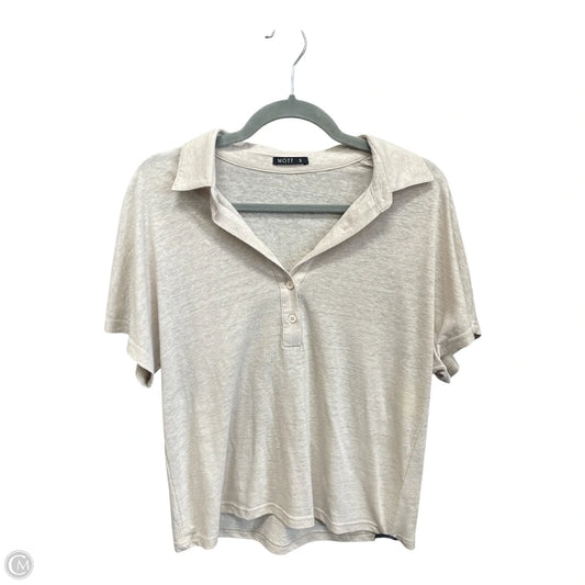 Top Short Sleeve By Clothes Mentor In Beige, Size: S