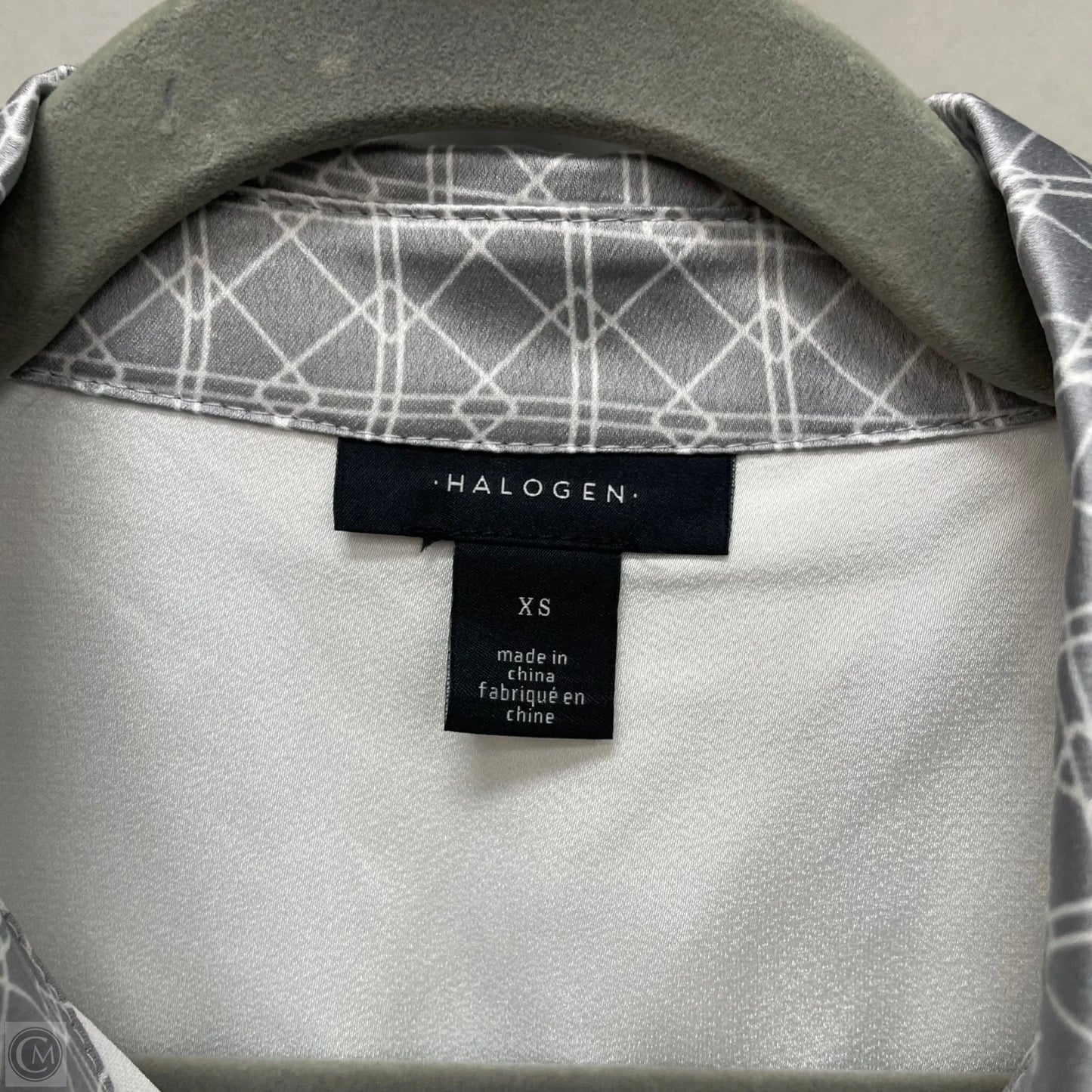 Blouse Long Sleeve By Halogen In Grey & White, Size: Xs