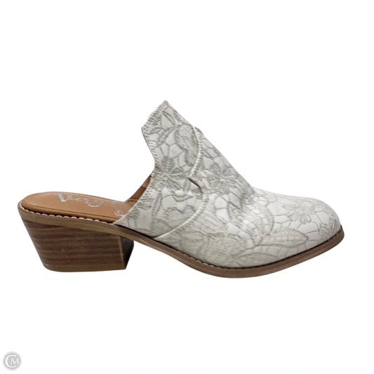 Shoes Heels Block By Very G In Beige, Size: 8.5