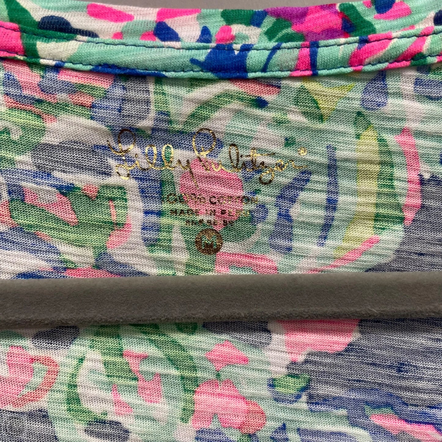 Top Short Sleeve Designer By Lilly Pulitzer In Blue & Pink, Size: M