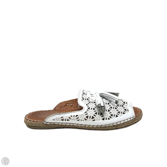 Sandals Flats By Bueno In White, Size: 10