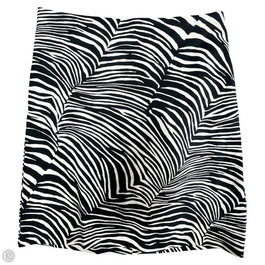Skirt Mini & Short By Ann Taylor In Black & White, Size: 4