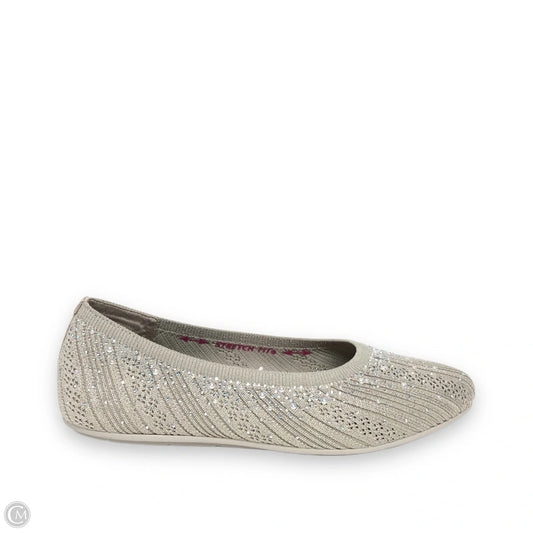 Shoes Flats By Skechers In Beige, Size: 8.5