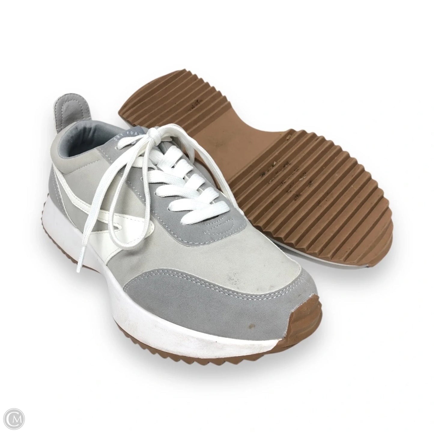 Shoes Athletic By Clothes Mentor In Grey & White, Size: 8