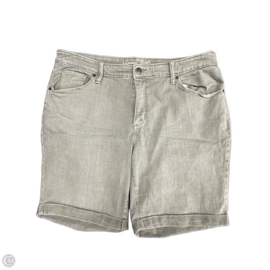 Shorts By Universal Thread In Green Denim, Size: 16