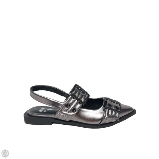 Shoes Flats By Mix No 6 In Bronze, Size: 7