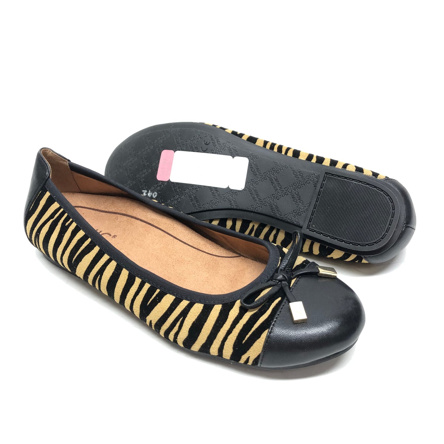 Shoes Flats By Vionic In Animal Print, Size: 7.5