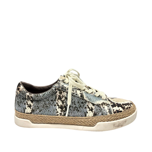 Shoes Sneakers By Crown Vintage In Snakeskin Print, Size: 6