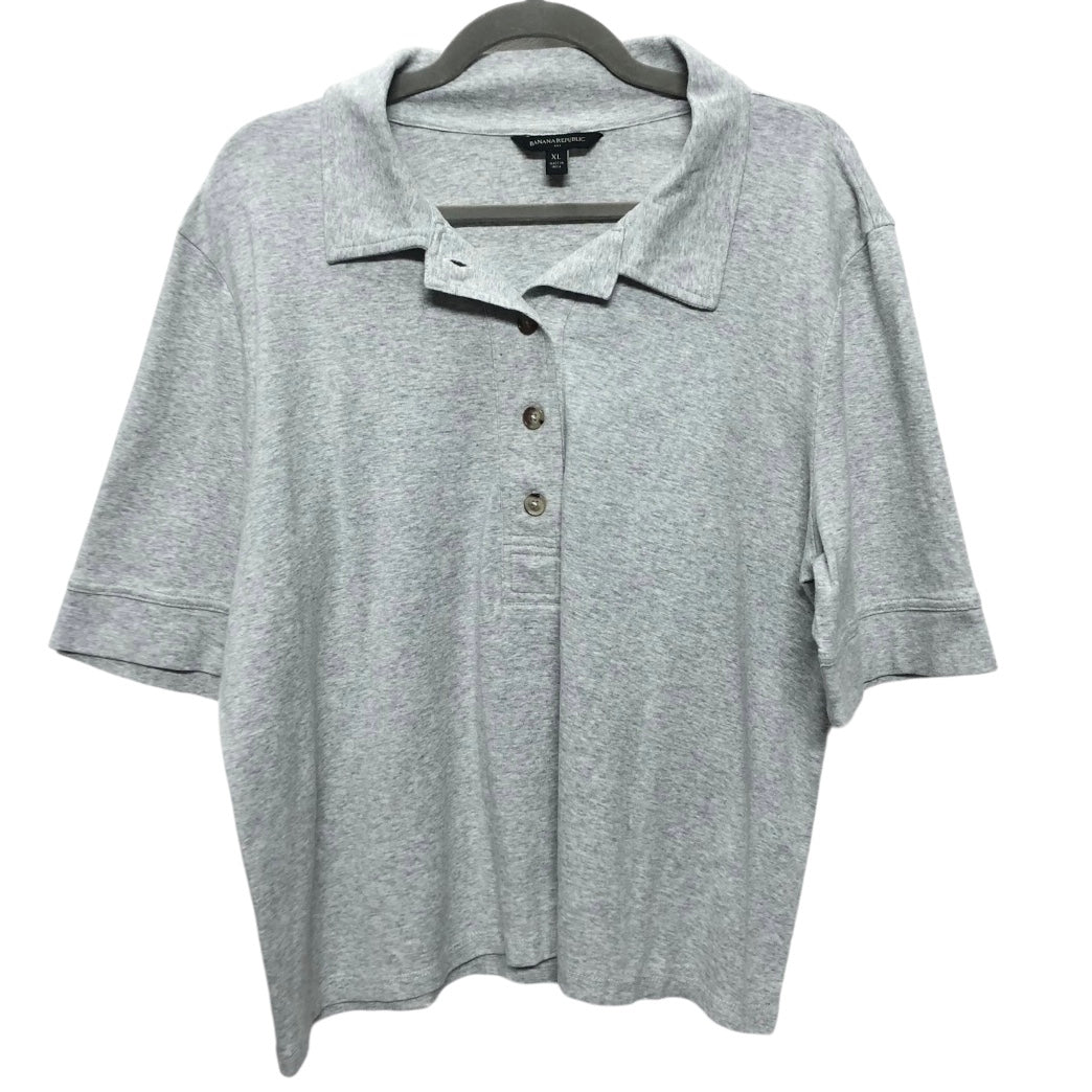 Top Short Sleeve By Banana Republic In Grey, Size: Xl