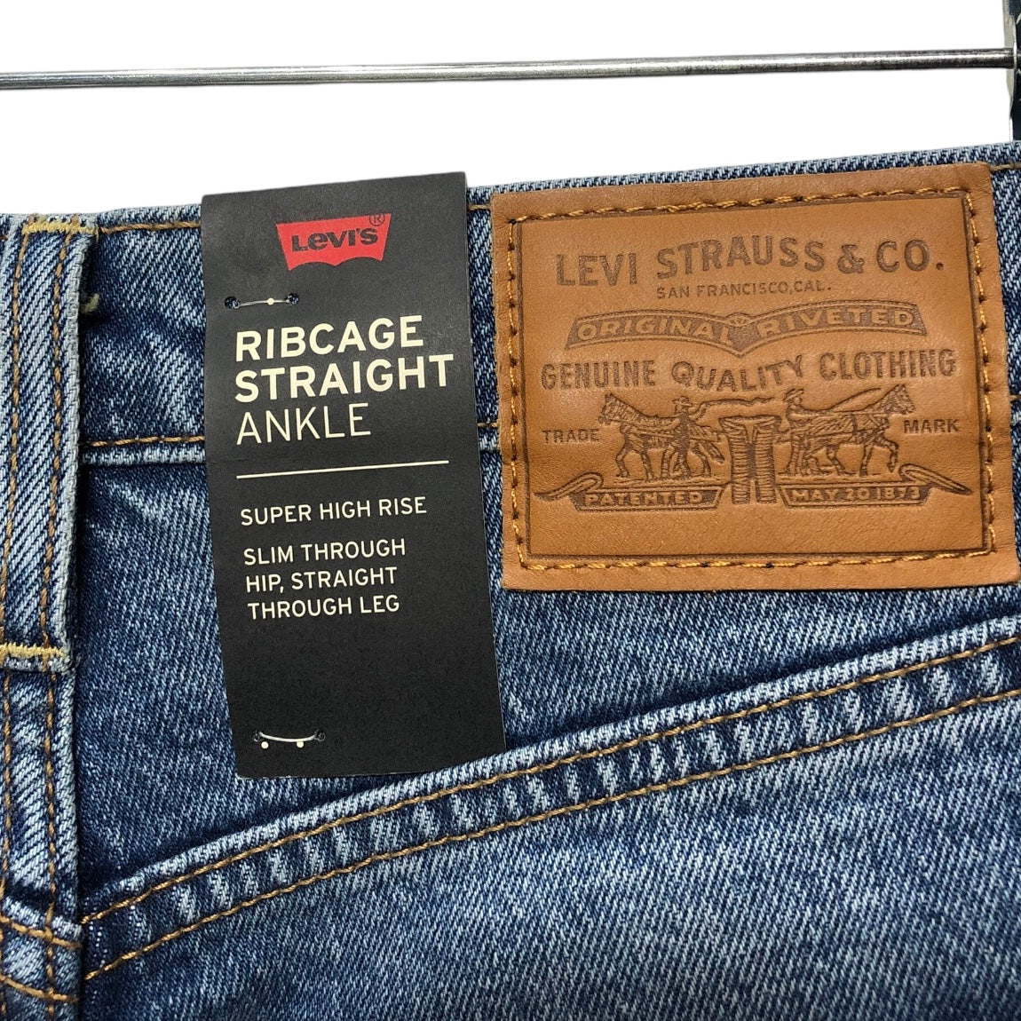 Jeans Straight By Levis In Blue Denim, Size: 6