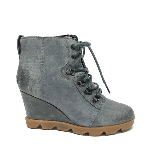 Boots Ankle Heels By Sorel In Grey, Size: 9.5