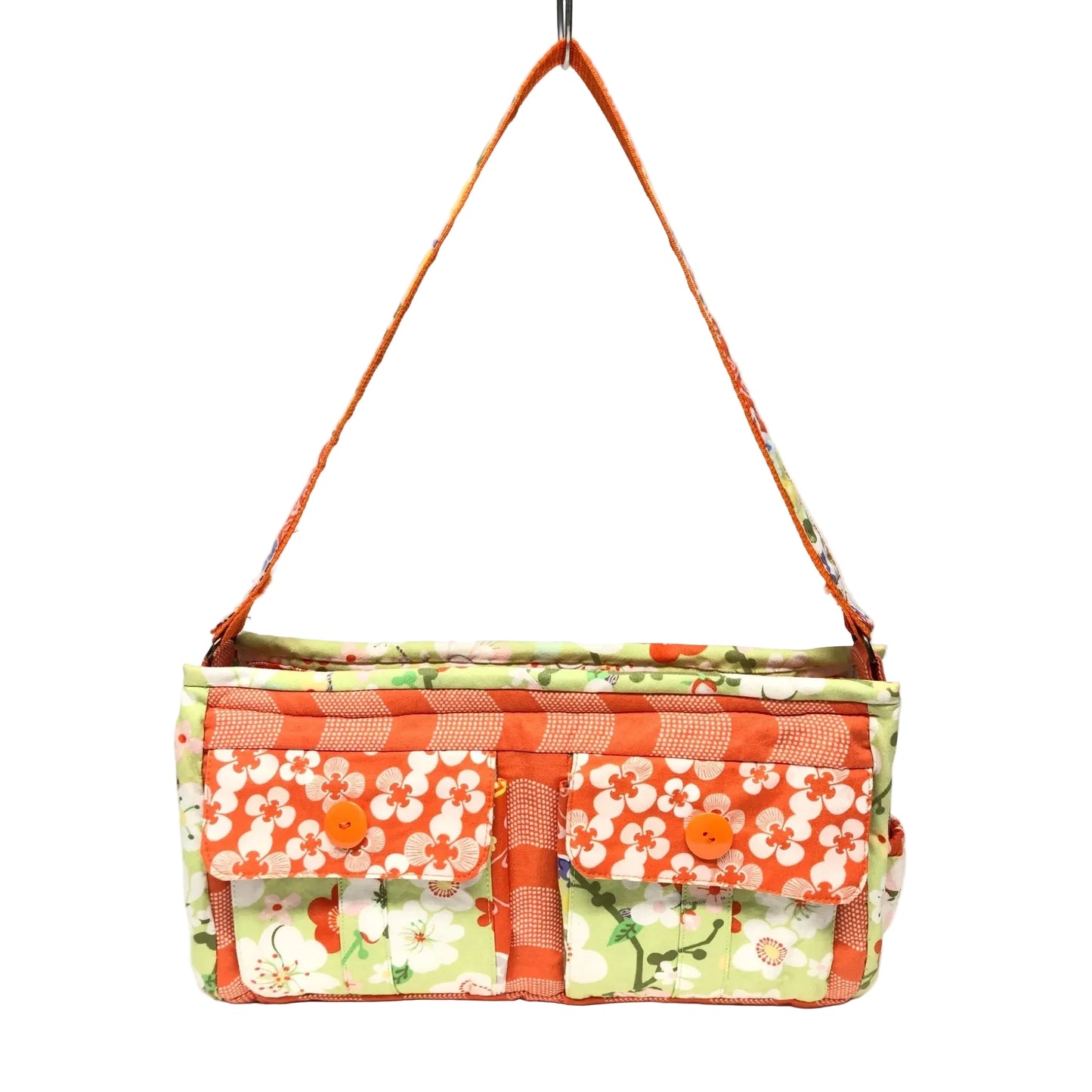 Handbag By Clothes Mentor, Size: Medium