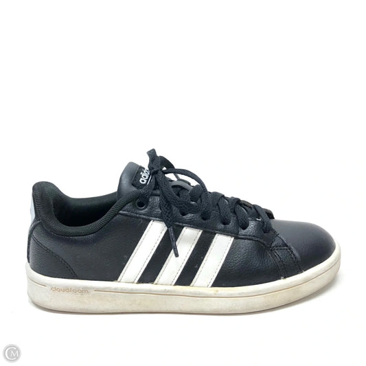 Shoes Sneakers By Adidas In Black, Size: 6