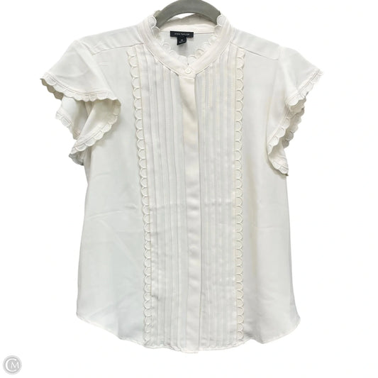 Top Short Sleeve By Ann Taylor In Ivory, Size: Xs