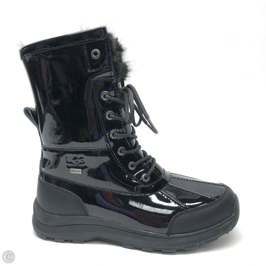 Boots Designer By Ugg In Black, Size: 9