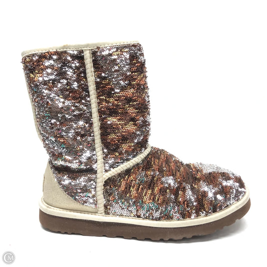 Boots Designer By Ugg In Brown & Silver, Size: 7