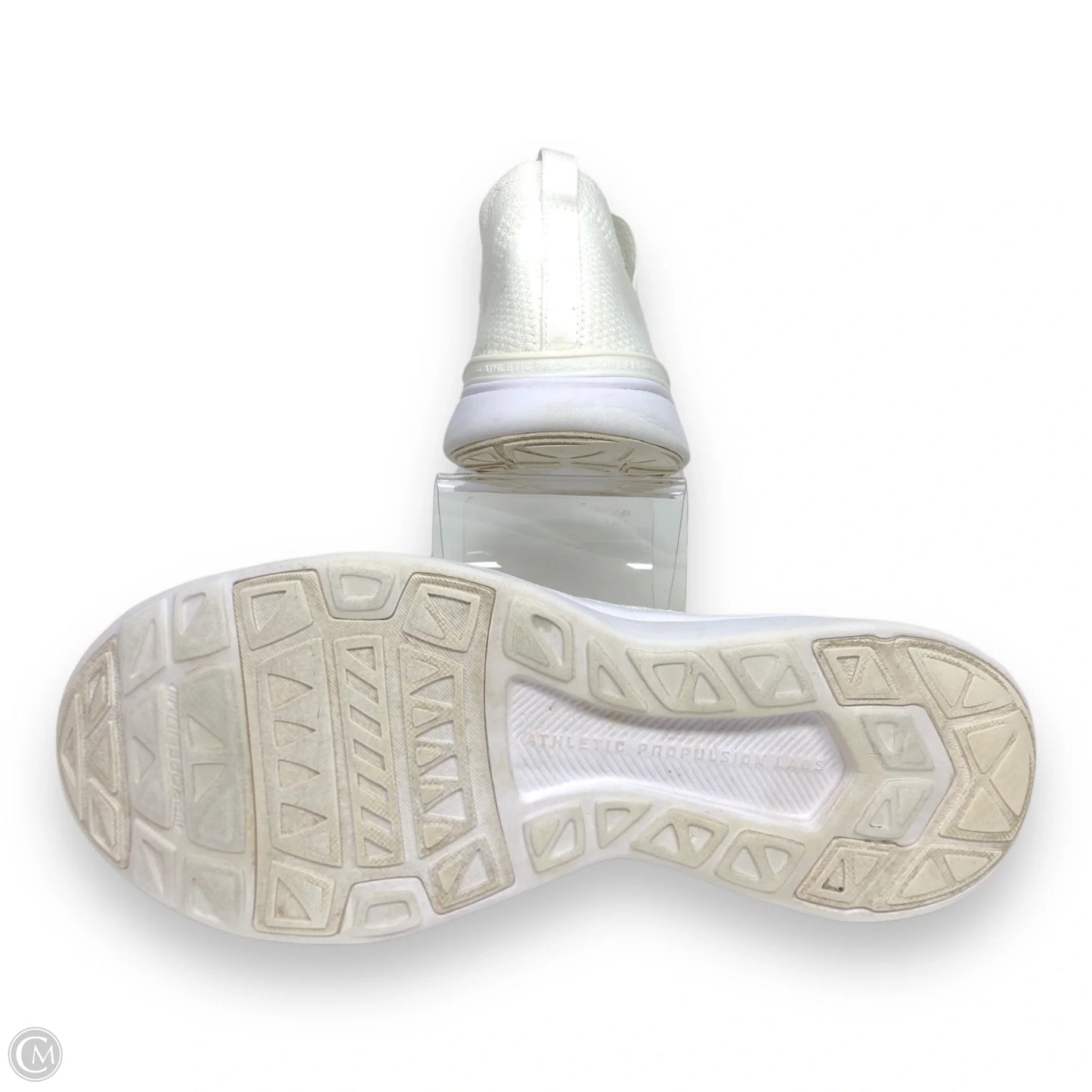 Shoes Designer By Apl In White, Size: 9.5
