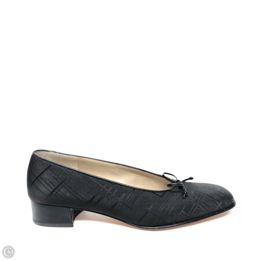 Shoes Luxury Designer By Ferragamo In Black, Size: 7.5