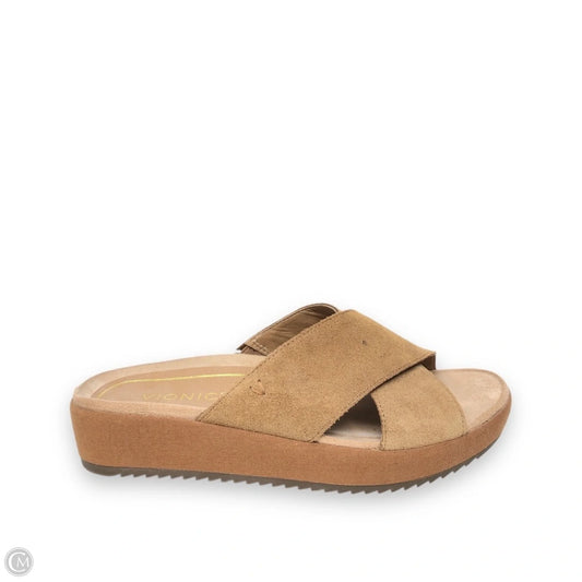 Sandals Heels Platform By Vionic In Brown, Size: 8.5