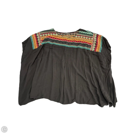Top Short Sleeve By Andree By Unit In Black, Size: 1x