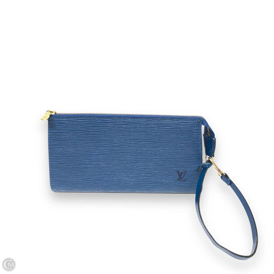 Clutch Luxury Designer By Louis Vuitton, Size: Medium
