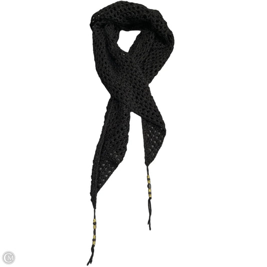 Scarf Winter By Clothes Mentor In Black & Gold