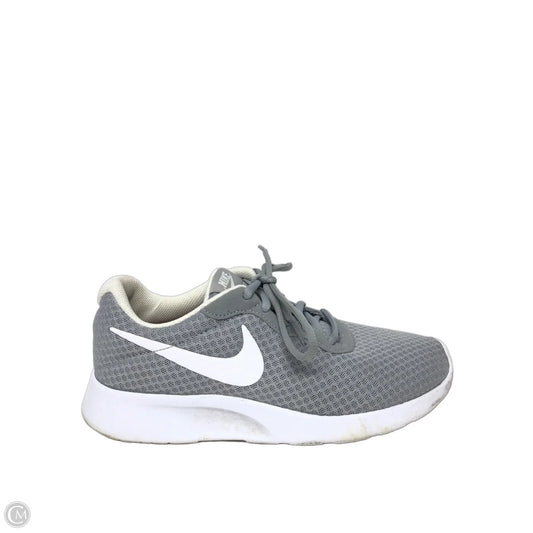 Shoes Athletic By Nike In Grey, Size: 8.5