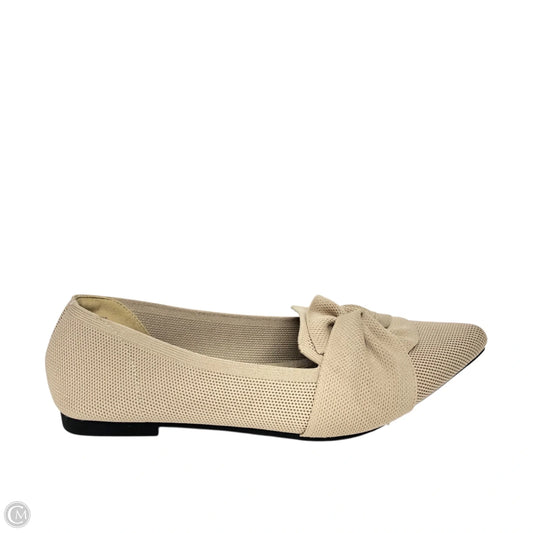 Shoes Flats By Clothes Mentor In Tan, Size: 8.5