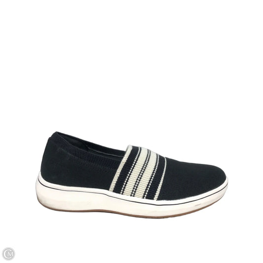 Shoes Sneakers By Clarks In Black & White, Size: 7