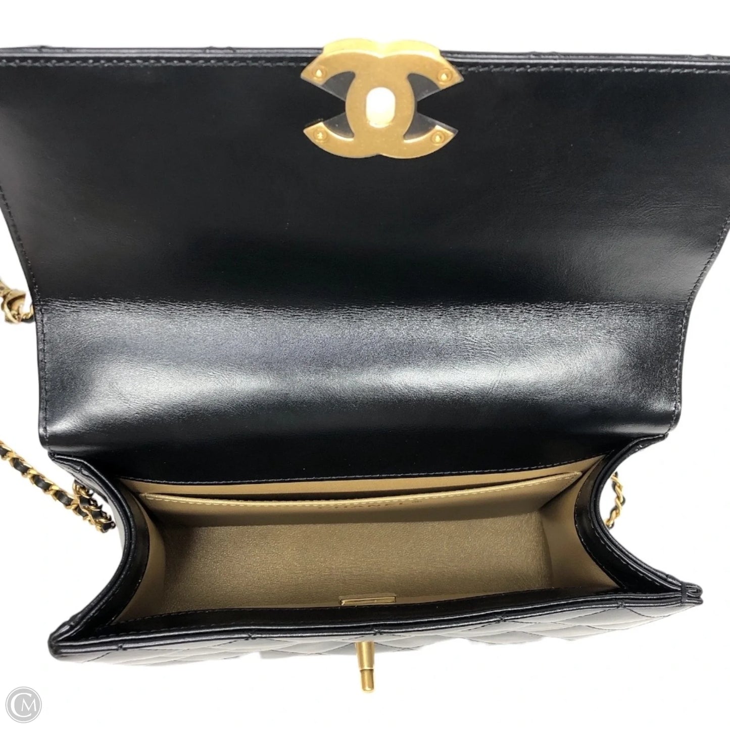 Crossbody Luxury Designer By Chanel
