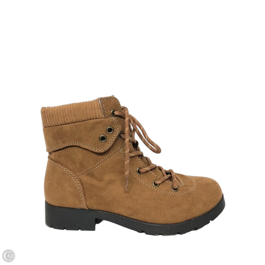 Boots Ankle Flats By St Johns Bay In Brown, Size: 6.5