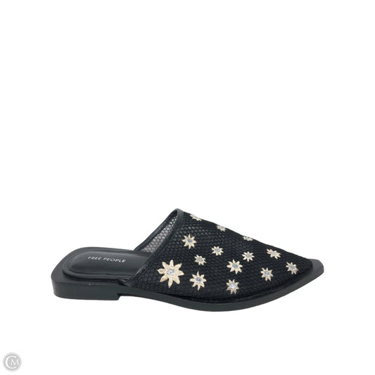 Shoes Flats By Free People In Black & Cream, Size: 8