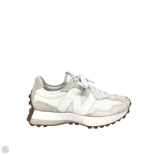 Shoes Sneakers By New Balance In Cream, Size: 6.5