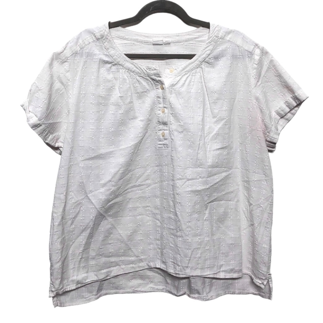 Top Short Sleeve By Gap In White, Size: Xl