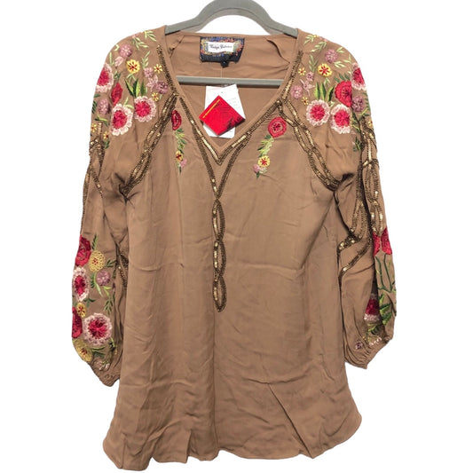 Top Long Sleeve By Cmb In Brown, Size: L