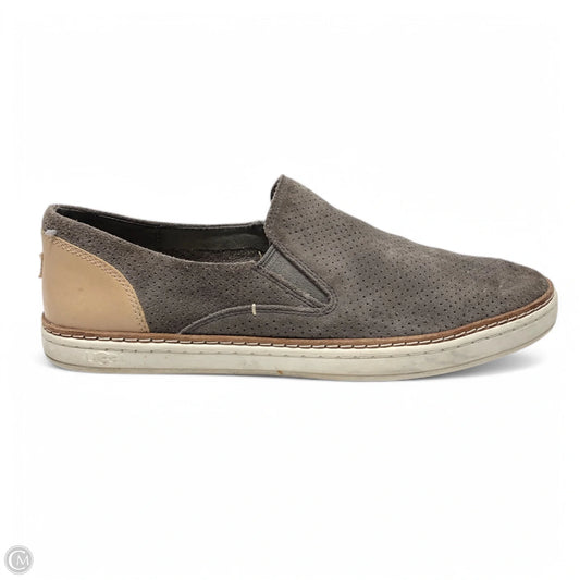 Shoes Designer By Ugg In Grey, Size: 9