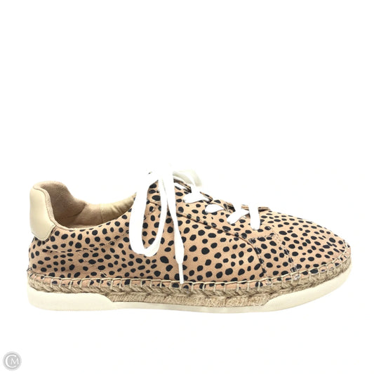 Shoes Flats By Universal Thread In Animal Print, Size: 9