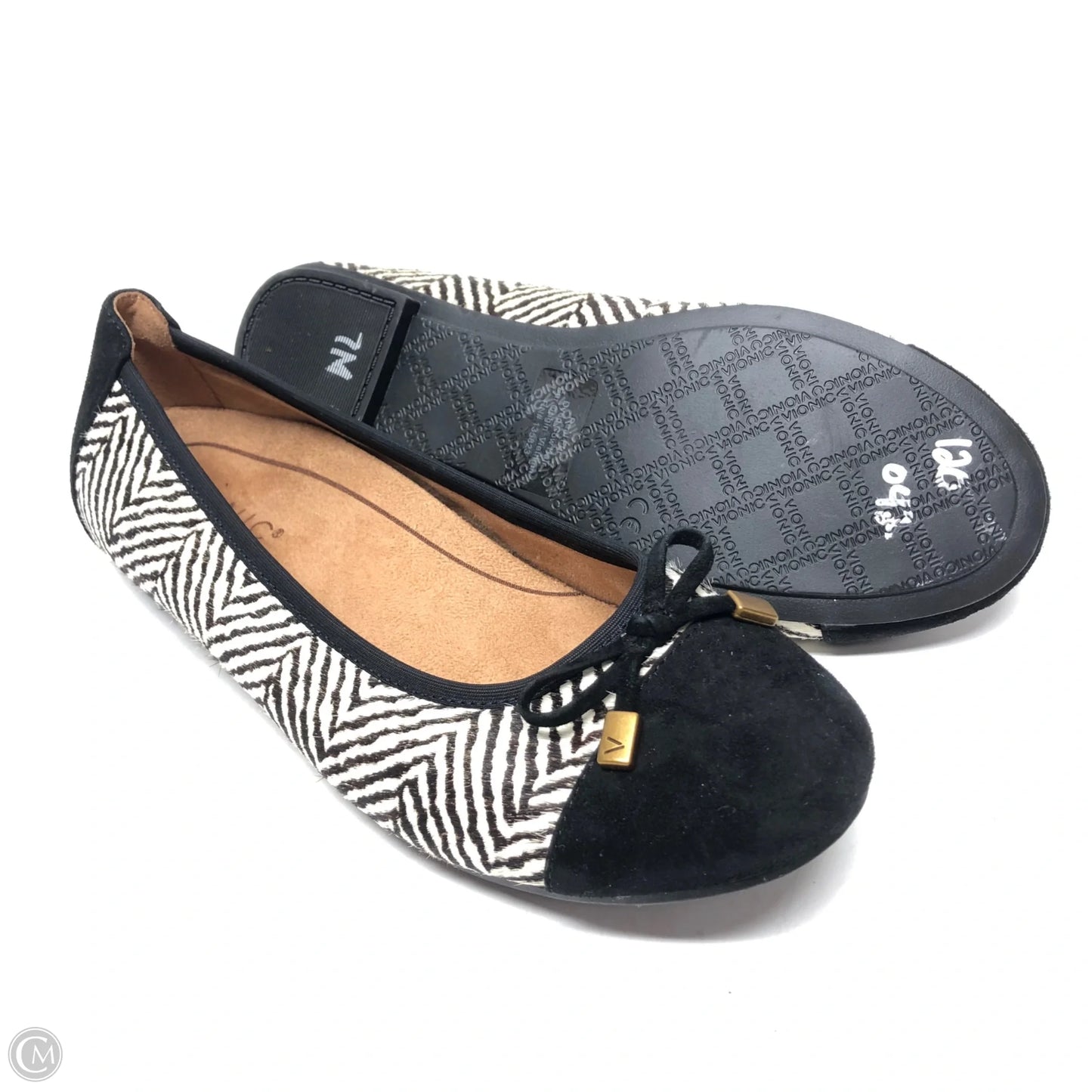 Shoes Flats By Vionic In Black & White, Size: 7