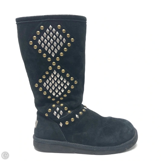 Boots Designer By Ugg In Black, Size: 9
