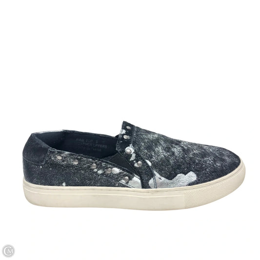 Shoes Flats By Corkys In Black & Silver, Size: 9