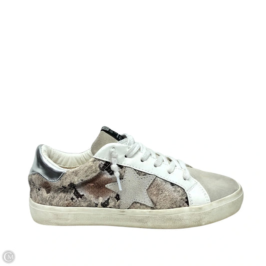 Shoes Sneakers By Vintage Havana In Snakeskin Print, Size: 7