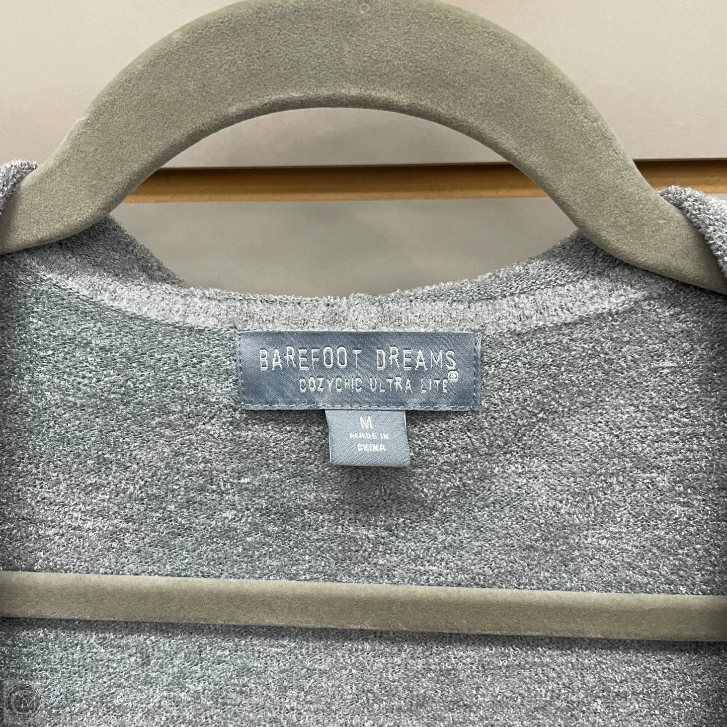 Sweater Cardigan By Barefoot Dreams In Grey, Size: M